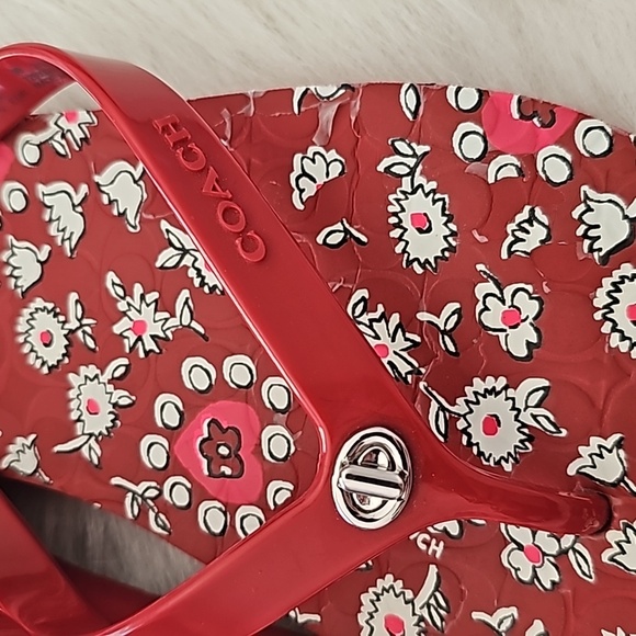 EUC Coach Abbigail flip flops - Picture 3 of 7